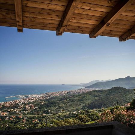 Il Capanno Hotel Pietra Ligure Exterior photo