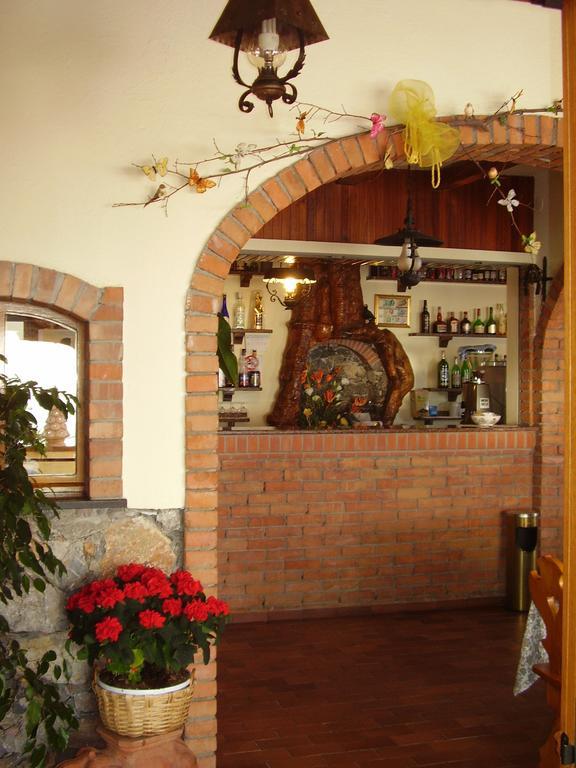 Il Capanno Hotel Pietra Ligure Exterior photo
